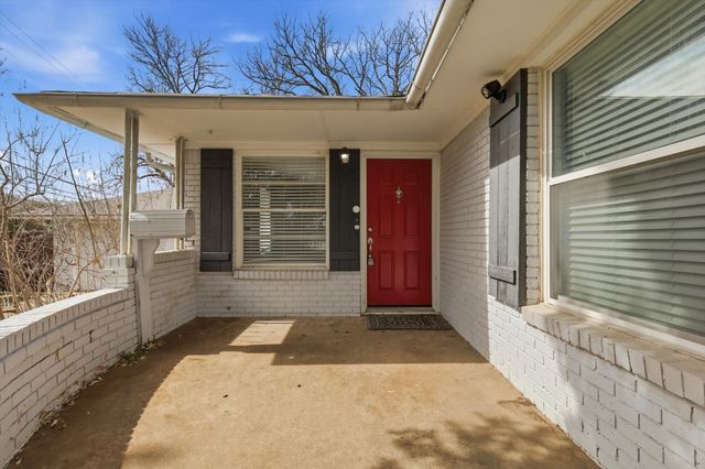 9403 Thornberry Lane, Dallas, TX 75220