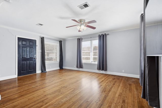 9403 Thornberry Lane, Dallas, TX 75220