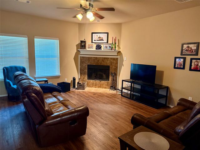 10336 Bradshaw Drive, Fort Worth, TX 76108
