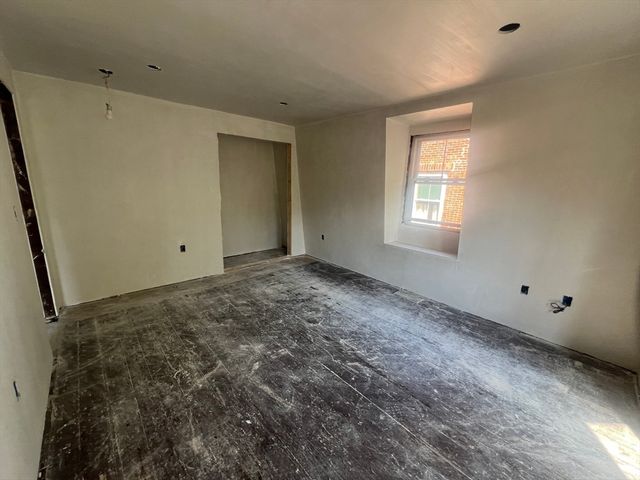 395 W 4th Street 2, Boston, MA 02127