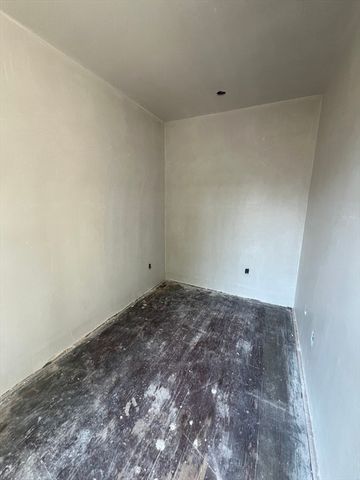 395 W 4th Street 2, Boston, MA 02127