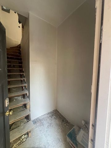 395 W 4th Street 2, Boston, MA 02127