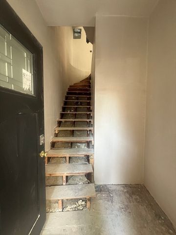 395 W 4th Street 2, Boston, MA 02127