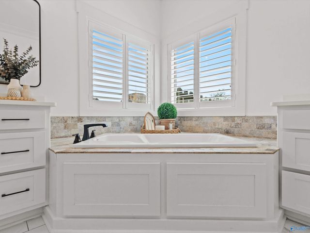 17400 Lochaber Drive, Athens, AL 35613