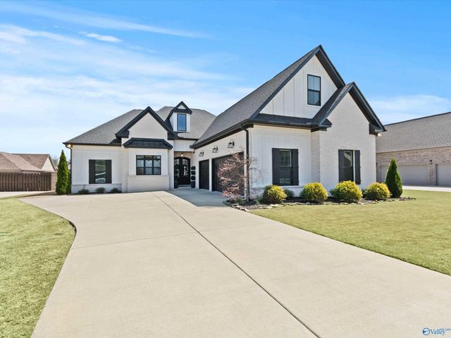 17400 Lochaber Drive, Athens, AL 35613
