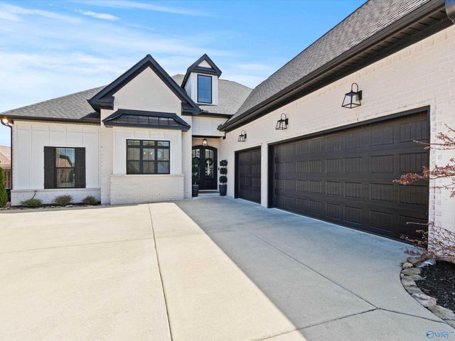 17400 Lochaber Drive, Athens, AL 35613