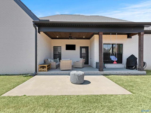 17400 Lochaber Drive, Athens, AL 35613