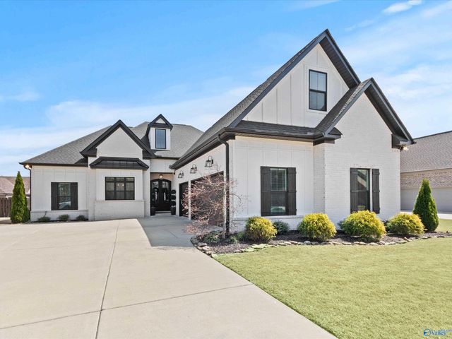 17400 Lochaber Drive, Athens, AL 35613