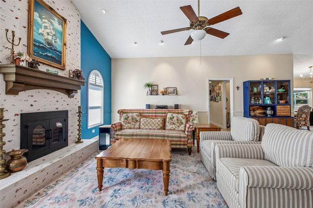 3949 APPLETREE DRIVE, Valrico, FL 33594