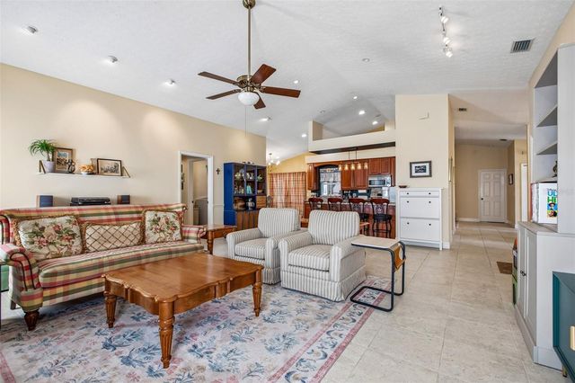 3949 APPLETREE DRIVE, Valrico, FL 33594