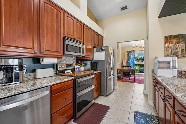 3949 APPLETREE DRIVE, Valrico, FL 33594