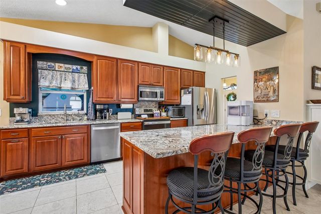 3949 APPLETREE DRIVE, Valrico, FL 33594