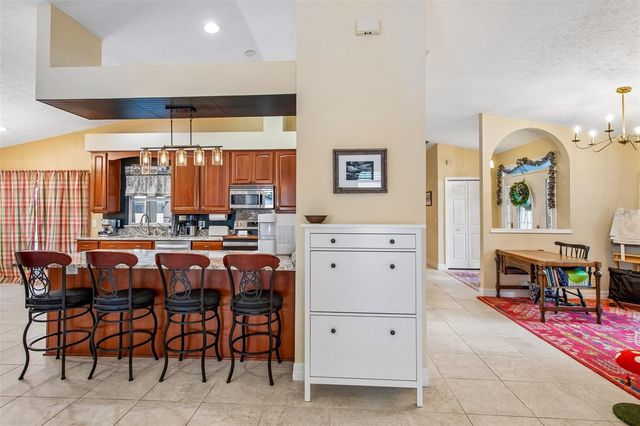 3949 APPLETREE DRIVE, Valrico, FL 33594
