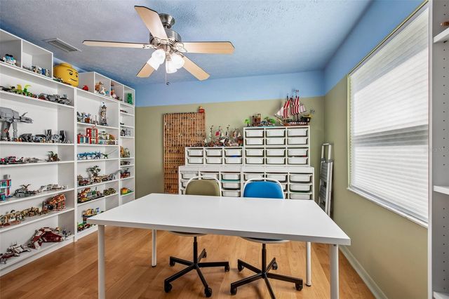 3949 APPLETREE DRIVE, Valrico, FL 33594