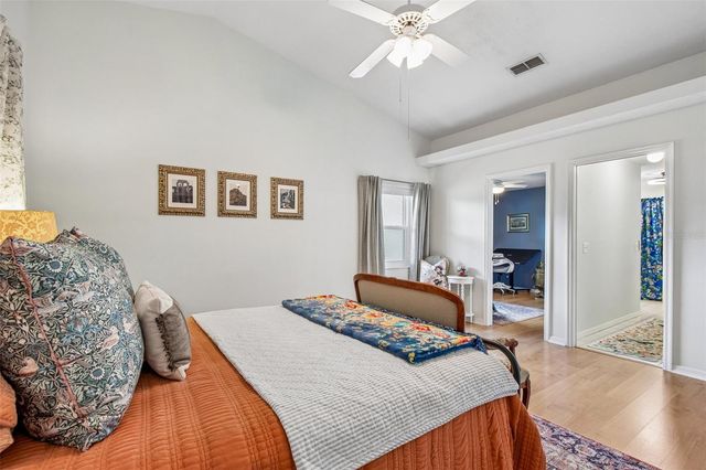 3949 APPLETREE DRIVE, Valrico, FL 33594