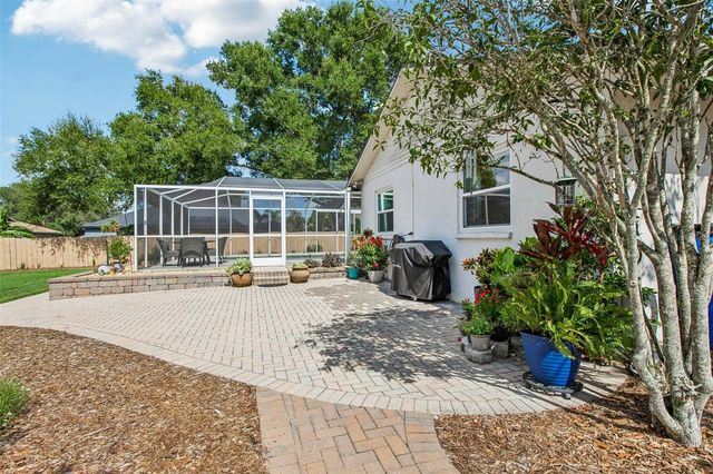 3949 APPLETREE DRIVE, Valrico, FL 33594
