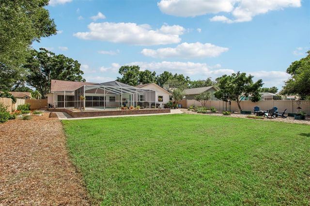 3949 APPLETREE DRIVE, Valrico, FL 33594