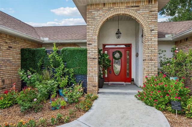 3949 APPLETREE DRIVE, Valrico, FL 33594