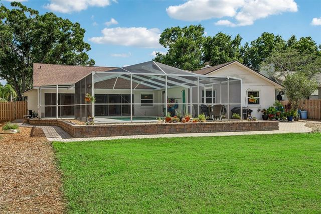 3949 APPLETREE DRIVE, Valrico, FL 33594