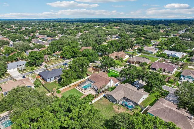 3949 APPLETREE DRIVE, Valrico, FL 33594