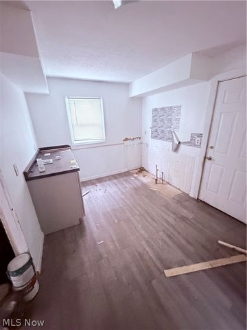7114 Lawn Avenue, Cleveland, OH 44102