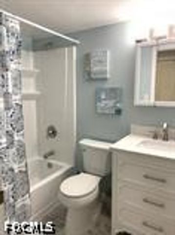 12658 Kenwood LN B, Fort Myers, FL 33907