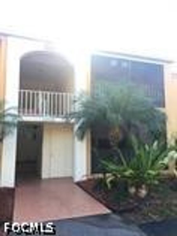 12658 Kenwood LN B, Fort Myers, FL 33907