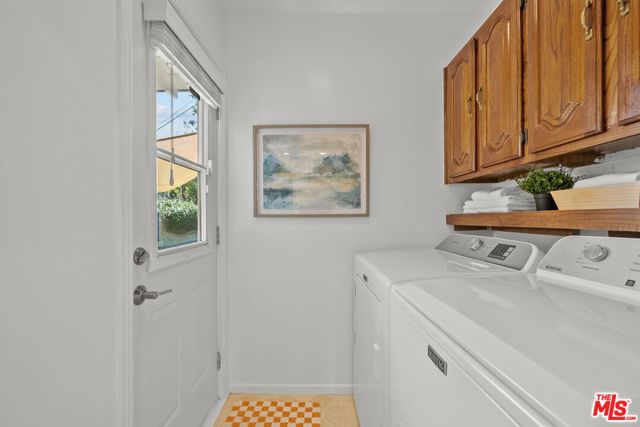 6131 Lockhurst Drive, Woodland Hills (los Angeles), CA 91367