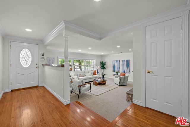 6131 Lockhurst Drive, Woodland Hills (los Angeles), CA 91367