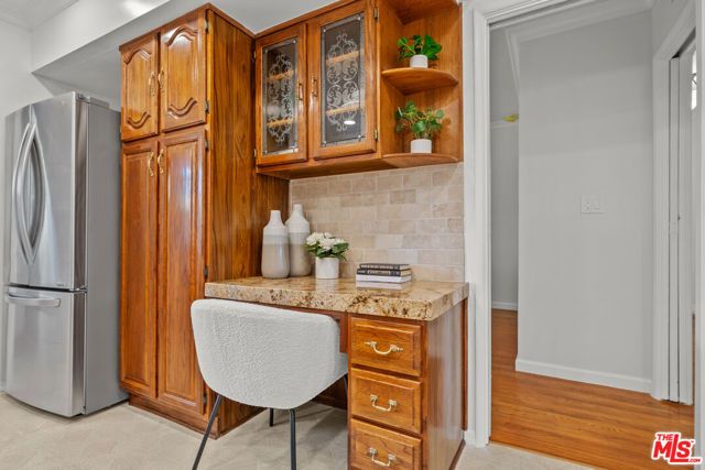 6131 Lockhurst Drive, Woodland Hills (los Angeles), CA 91367