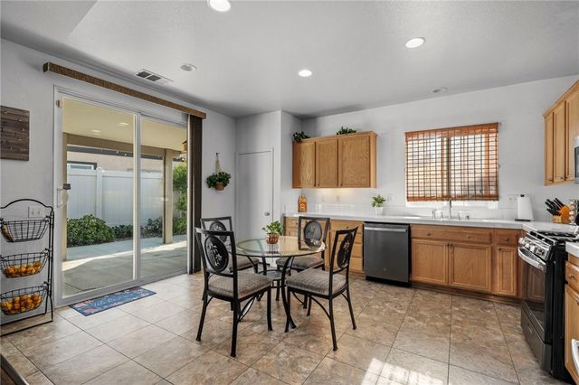 1001 Curlew Street, Perris, CA 92571