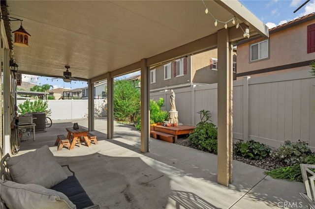 1001 Curlew Street, Perris, CA 92571
