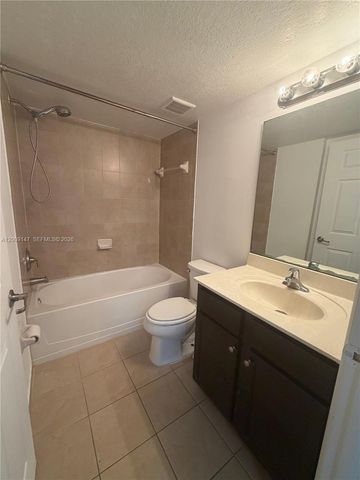 22421 SW 88th PL 102-2, Cutler Bay, FL 33190