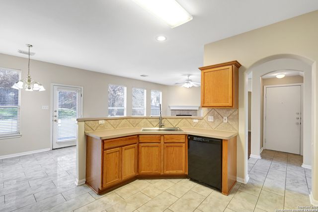 21822 Hyerwood, San Antonio, TX 78259