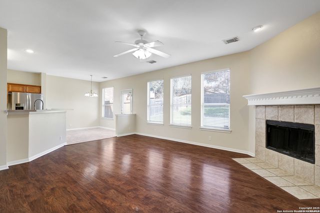 21822 Hyerwood, San Antonio, TX 78259