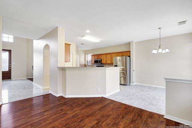 21822 Hyerwood, San Antonio, TX 78259