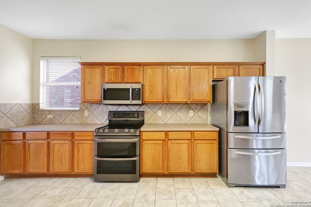 21822 Hyerwood, San Antonio, TX 78259