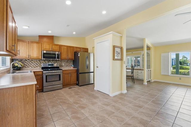 172 Larson Drive, Cathedral City, CA 92234
