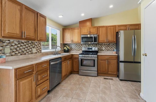 172 Larson Drive, Cathedral City, CA 92234