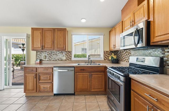 172 Larson Drive, Cathedral City, CA 92234