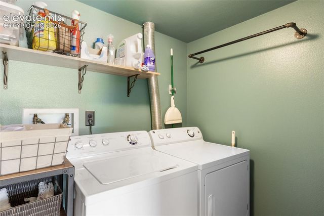 3345 Lynnwood Way, Colorado Springs, CO 80918