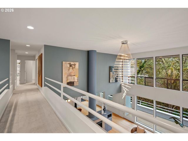 4808 Sw STONEBROOK Ct, Portland, OR 97239