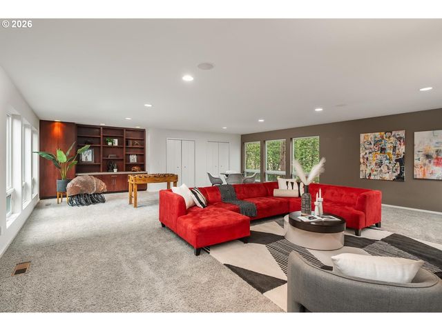 4808 Sw STONEBROOK Ct, Portland, OR 97239