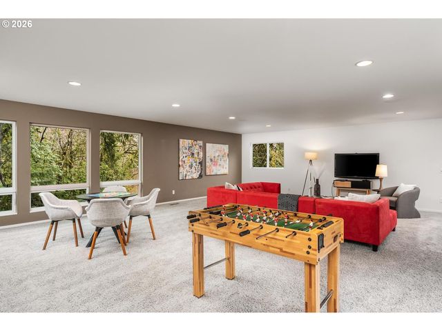 4808 Sw STONEBROOK Ct, Portland, OR 97239