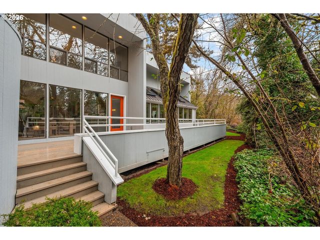 4808 Sw STONEBROOK Ct, Portland, OR 97239