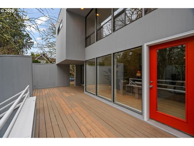 4808 Sw STONEBROOK Ct, Portland, OR 97239