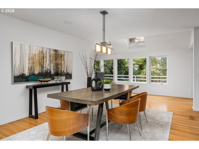 4808 Sw STONEBROOK Ct, Portland, OR 97239