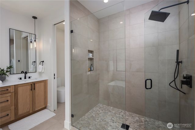 19926 68th Avenue NE, Kenmore, WA 98028