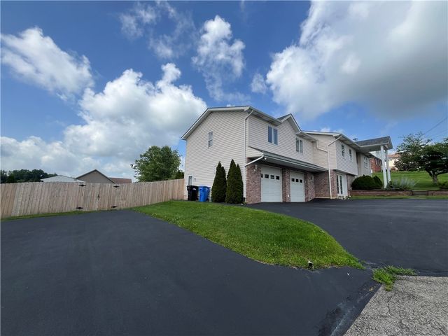 2464 Sunset Ave, North Huntingdon, PA 15642
