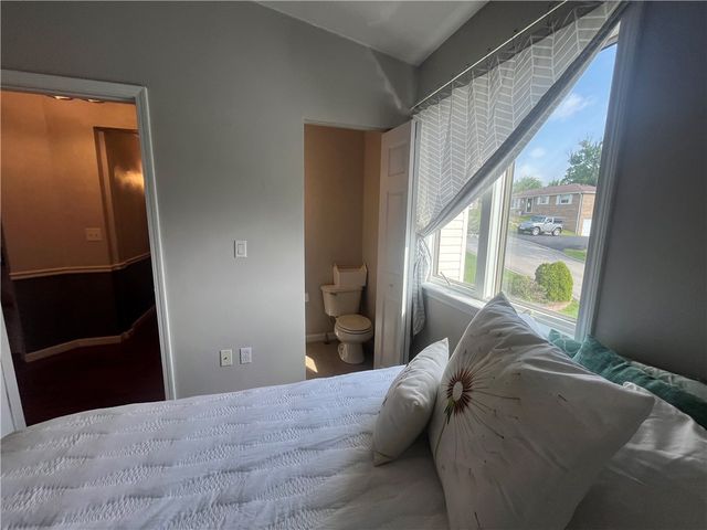 2464 Sunset Ave, North Huntingdon, PA 15642